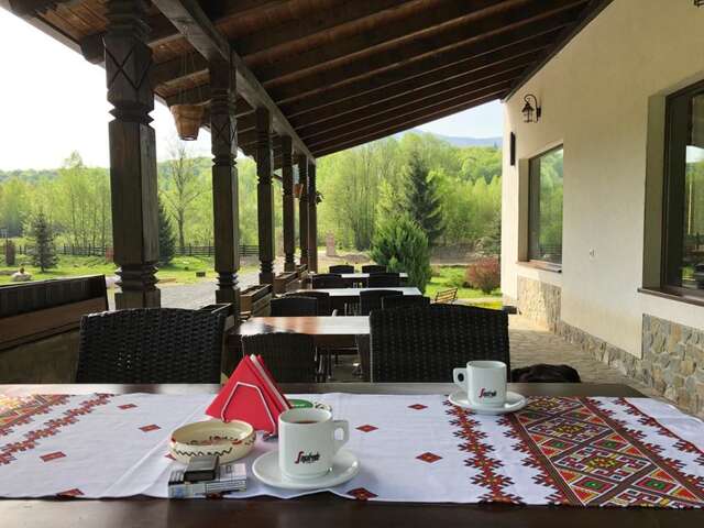 Курортные отели Valea Salbatica Şinca Nouă-6